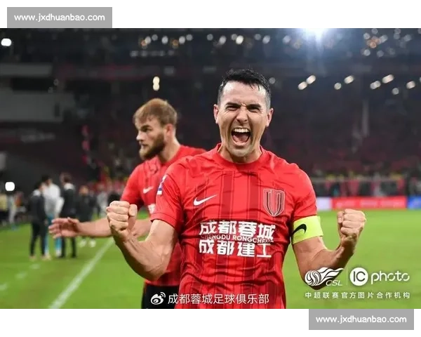 杨晨盛赞元敏诚蜕变：稳健防守铸就亚冠之路