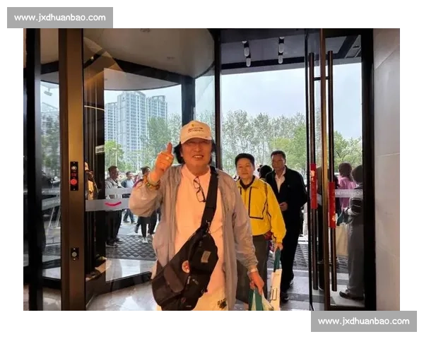 沸腾江苏:“苏超” 如何点燃全民热情与消费新引擎 沸腾江苏:“苏超” 如何点燃全民热情与消费新引擎